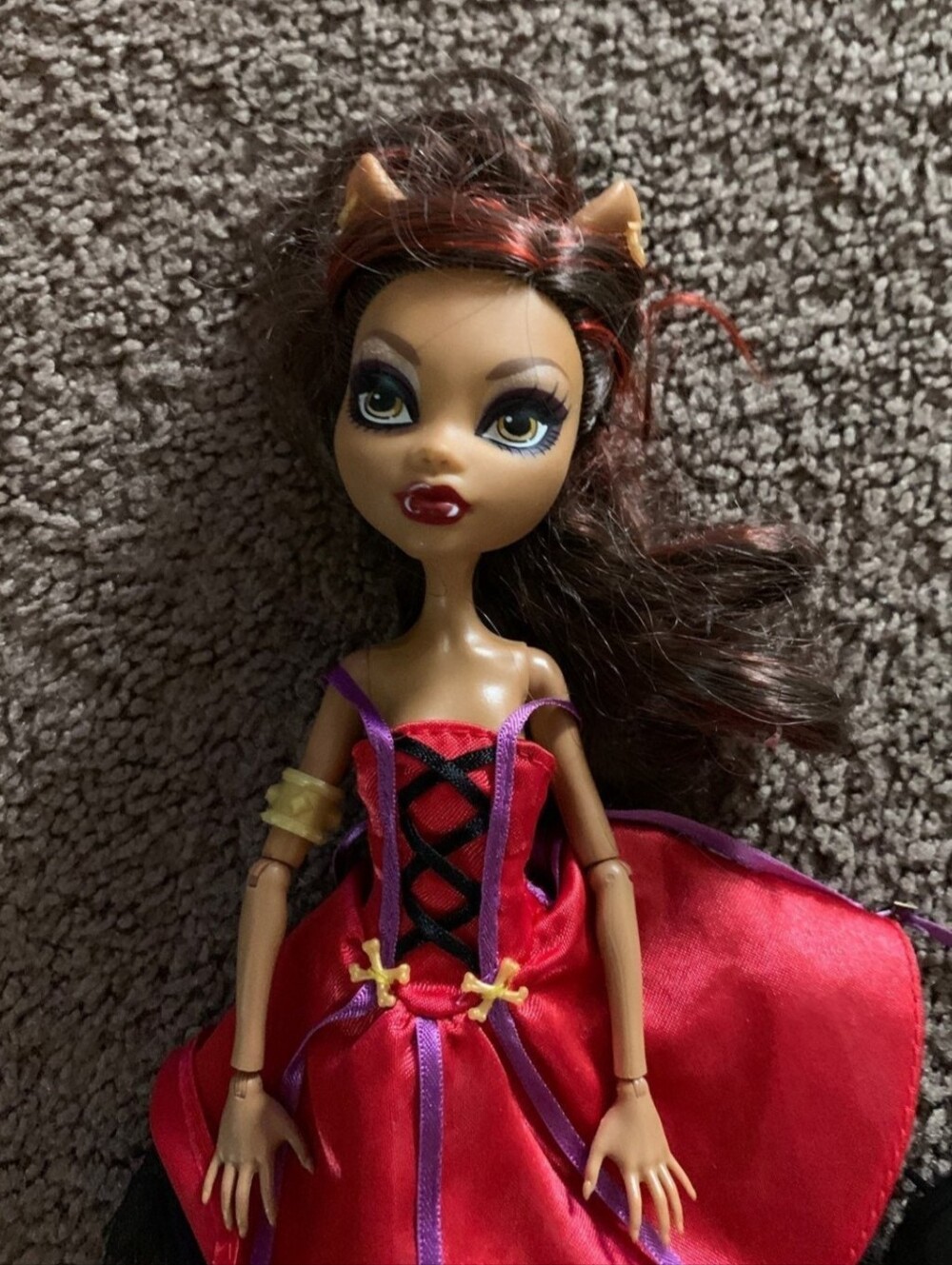 Monster high clawdeen wolf doll - Picture 2 of 4